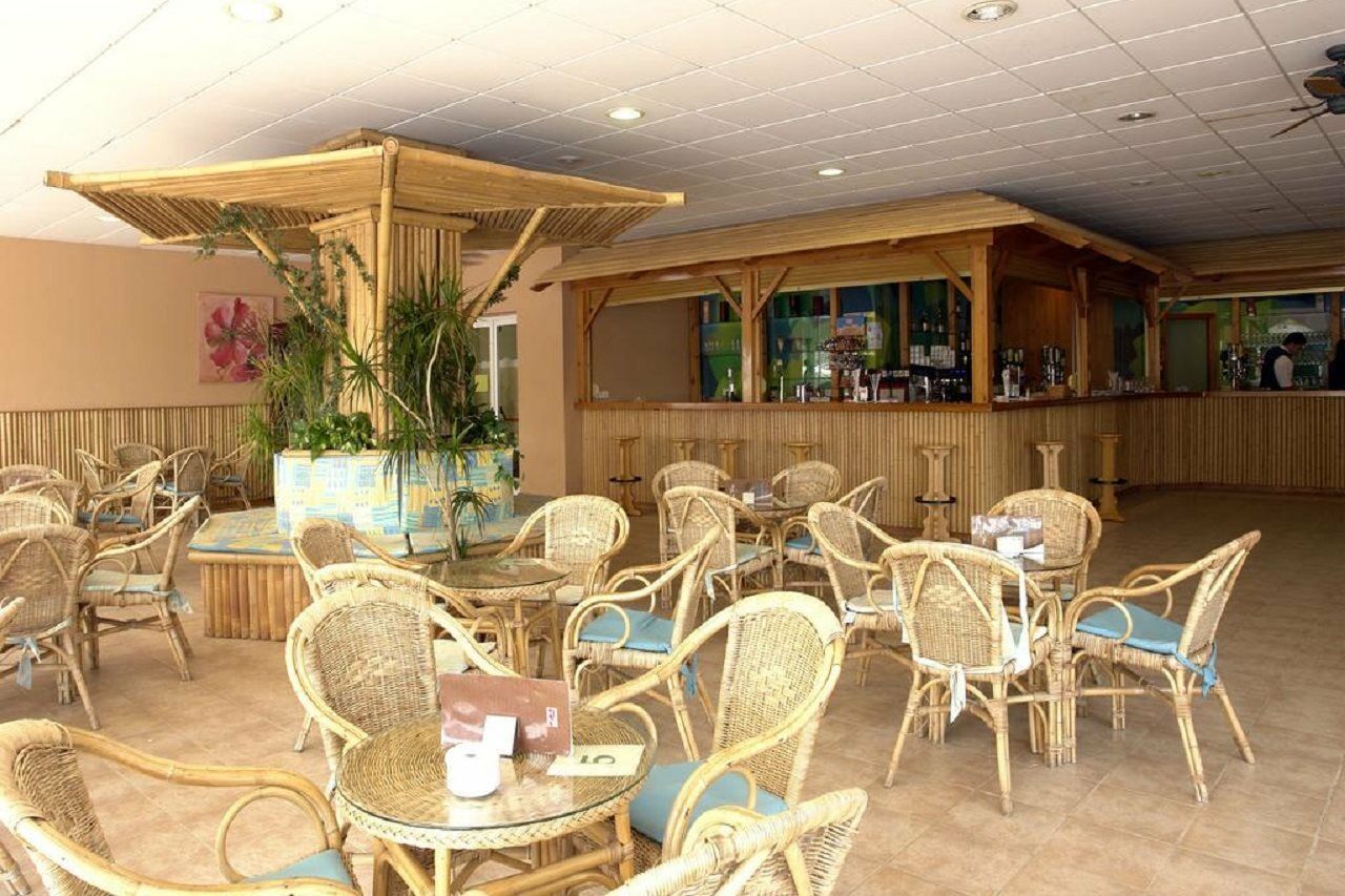 Apartamentos Turisticos Jardines Del Plaza Пеньискола Экстерьер фото